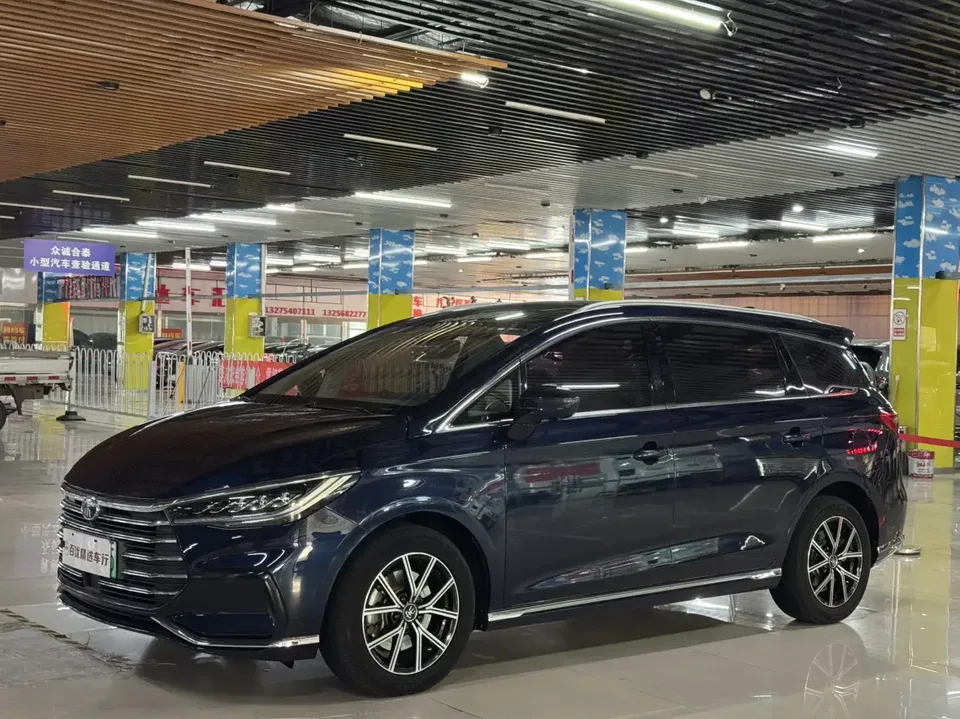 BYD Song MAX DM Song MAX DM 2022 DM-i 105KM Flagship 2022 — photo 1, buy with delivery to Moscow