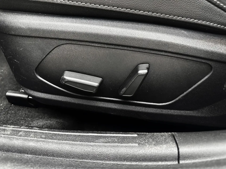 Hyundai Elantra Elantra 2022 1.5L CVT LUX Premium Edition 2023 — thumbnail 4