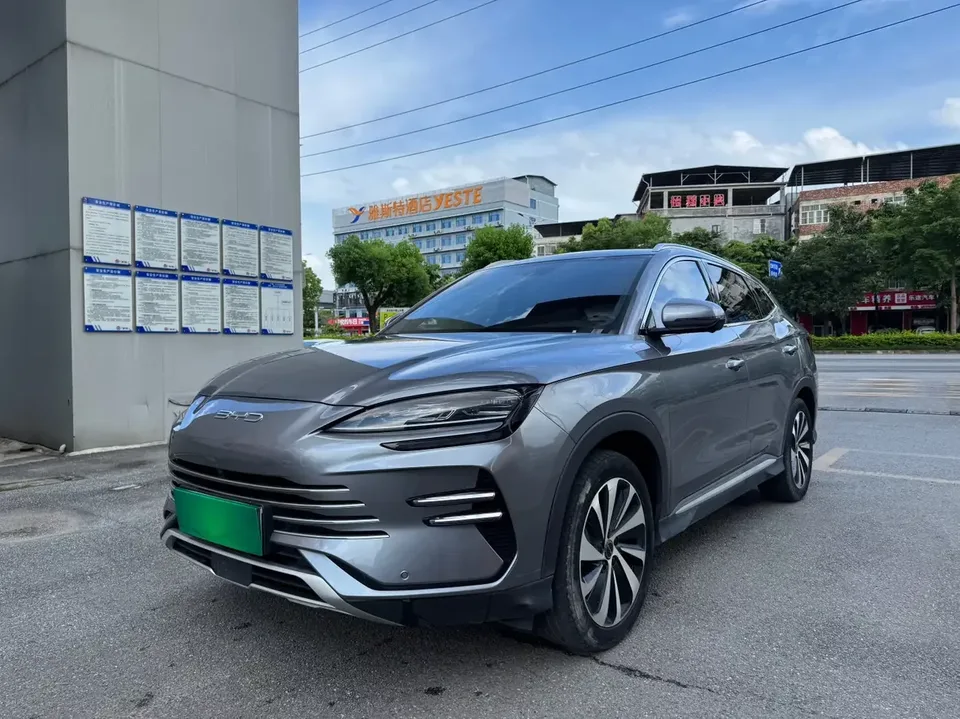 BYD Song PLUS DM Song PLUS DM 2023 DM-i Champion Edition 110KM Flagship 2023 — photo 1, buy with delivery to Moscow