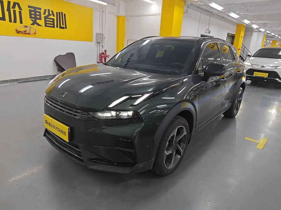 Lynk & Co 06 Lynk & Co 06 2025 Renew 1.5T Halo 2025 — photo 1, buy with delivery to Moscow