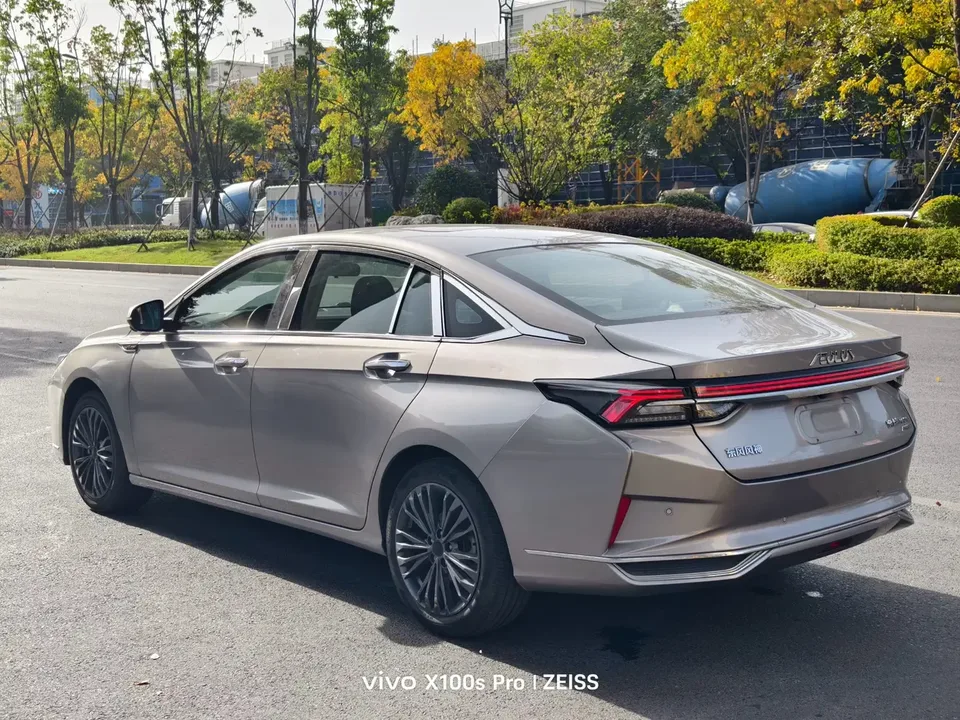 Dongfeng Yixuan MAX Yixuan MAX 2021 1.5T Super Hot Dad Edition 2022 — миниатюра 2