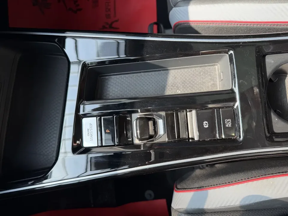 Volkswagen Lamando Lingdu 2022 Lingdu L 280TSI DSG Cool Edition 2023 — thumbnail 3
