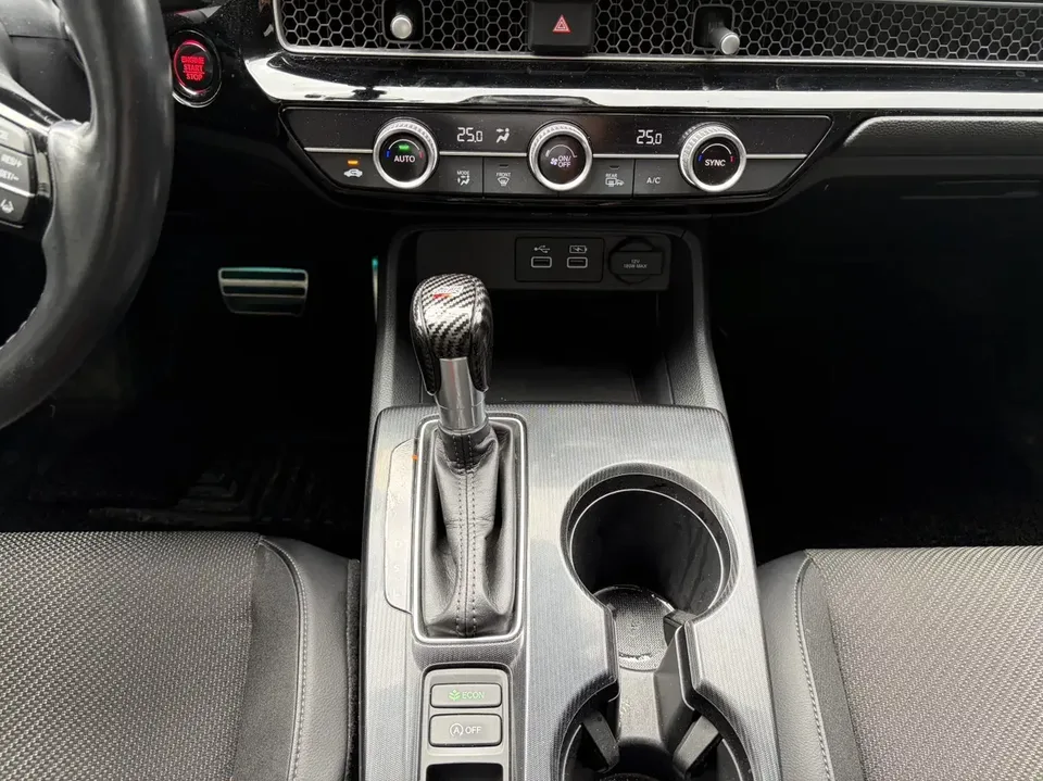 Honda Integra Style 2022 240TURBO CVT Phantom Night Tech Edition 2022 — thumbnail 4