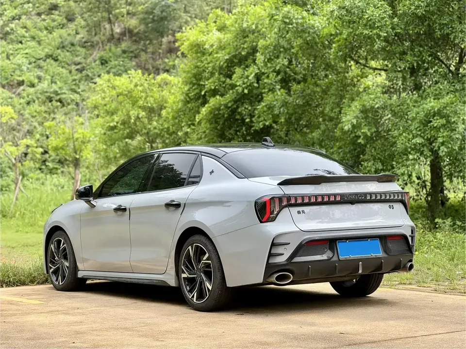 Lynk & Co 03 Lynk & Co 03 2023 1.5T EM-F PM 2022 — thumbnail 4