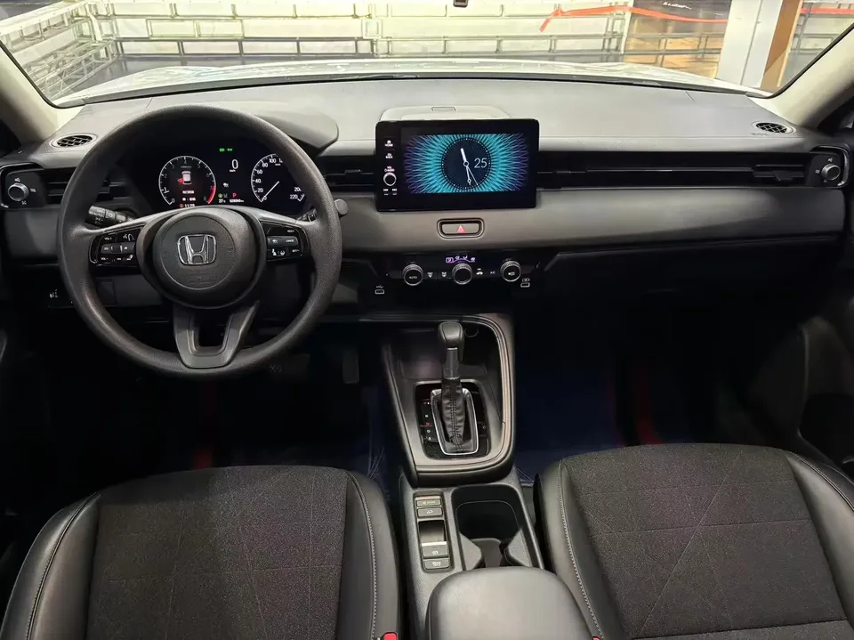 Honda VEZEL Binzhi 2023 1.5L CVT Technology Edition 2023 — thumbnail 3