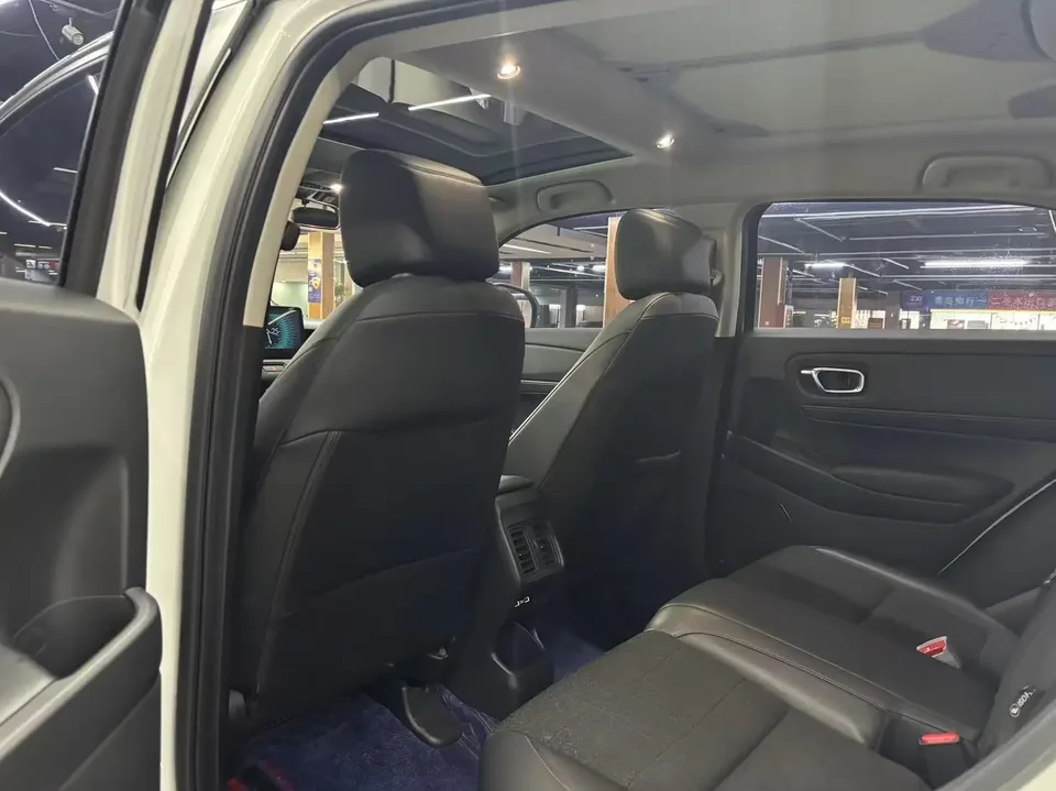 Honda VEZEL Binzhi 2023 1.5L CVT Technology Edition 2023 — thumbnail 4
