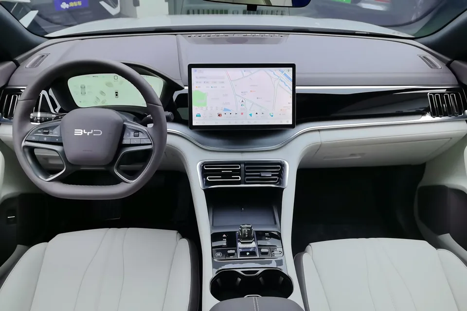 BYD Song PLUS DM Song PLUS DM 2025 DM-i 112KM Premium Edition 2025 — thumbnail 4