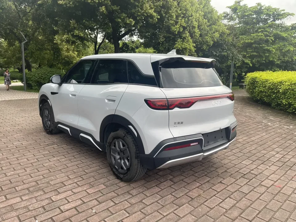 BYD Yuan Up Yuan UP 2024 401KM Vitality 2024 — thumbnail 2