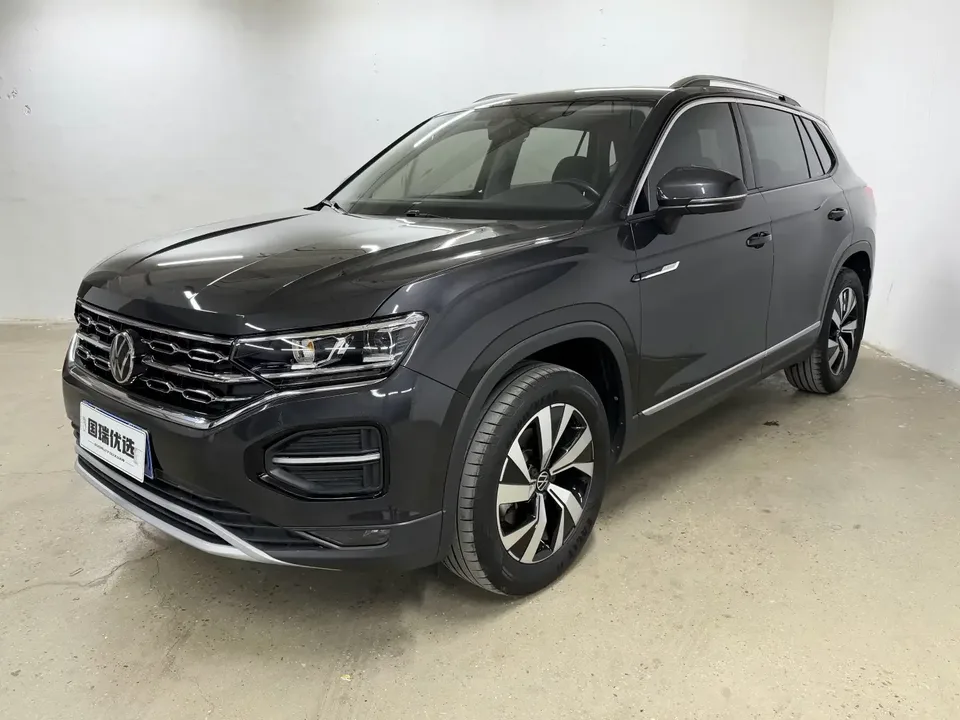 Volkswagen Tayron Tanyue 2022 280TSI 2WD Luxury Smart Edition 2022 — photo 1, buy with delivery to Moscow