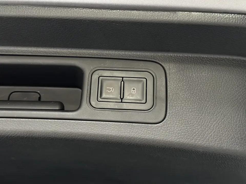 BYD Song PLUS DM Song PLUS DM 2021 DM-i 110KM 2WD Flagship PLUS 2023 — thumbnail 3