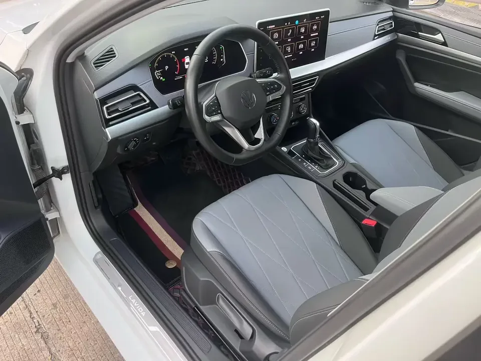 Volkswagen Lavida Lavida 2023 1.5L Automatic 5 Million Edition 2022 — thumbnail 5