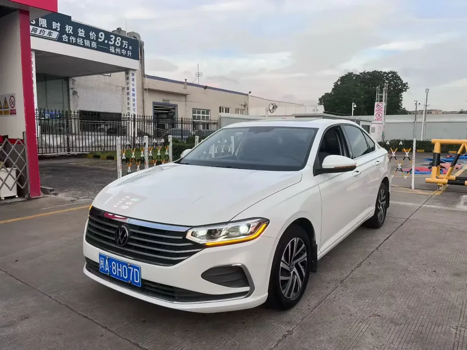 Volkswagen Lavida Lavida 2023 1.5L Automatic 5 Million Edition 2022 — photo 1, buy with delivery to Moscow