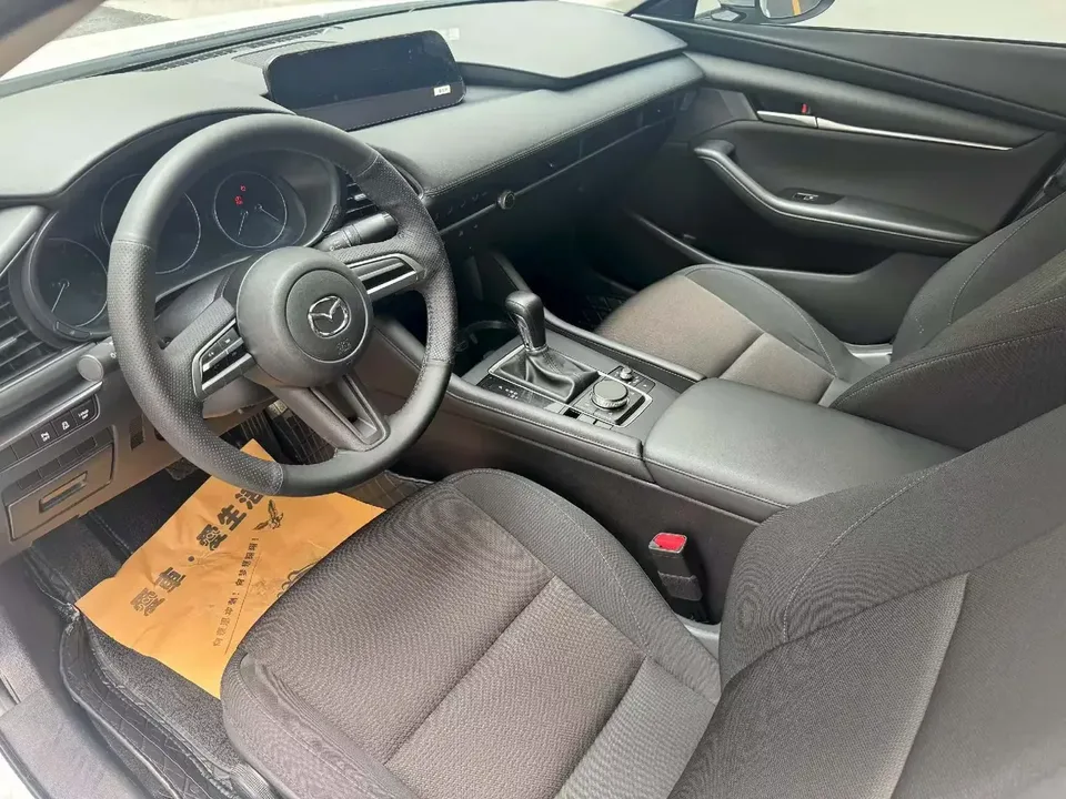 Mazda Axela Mazda3 Angkesela 2023 2.0L Automatic Quality Edition 2024 — thumbnail 3
