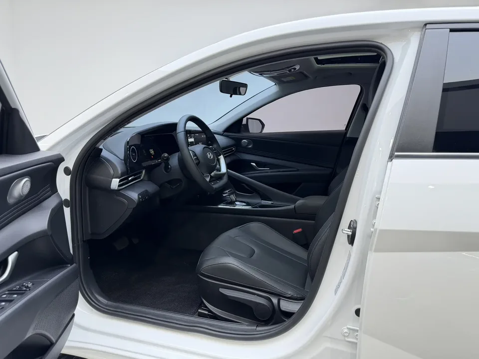 Hyundai Elantra Elantra 2023 1.5L CVT GLX Elite Edition 2025 — thumbnail 5