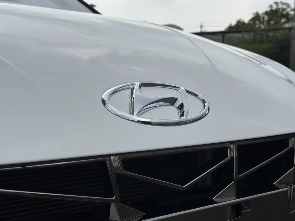 Hyundai Elantra Elantra 2021 240TGDi DCT LUX Premium Edition 2022 — thumbnail 3