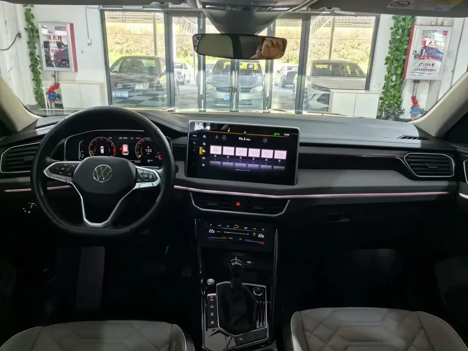 Volkswagen Tayron Tanyue 2023 280TSI 2WD Luxury Plus Advanced Edition 2022 — миниатюра 4