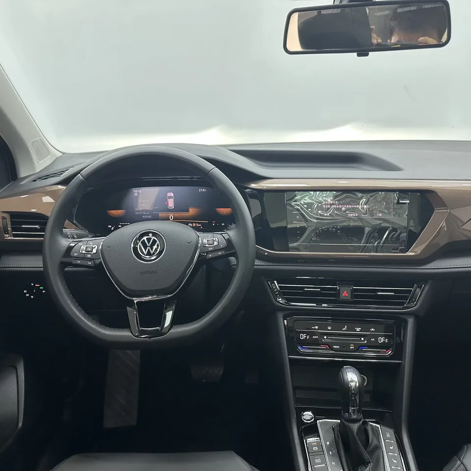 Volkswagen Tharu tuyue 2022 280TSI 2WD Comfort Edition 2023 — thumbnail 3
