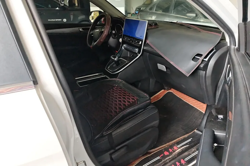 Haval M6 Haval M6 2021 PLUS 1.5T DCT Luxury Intelligent Connection 2022 — thumbnail 3