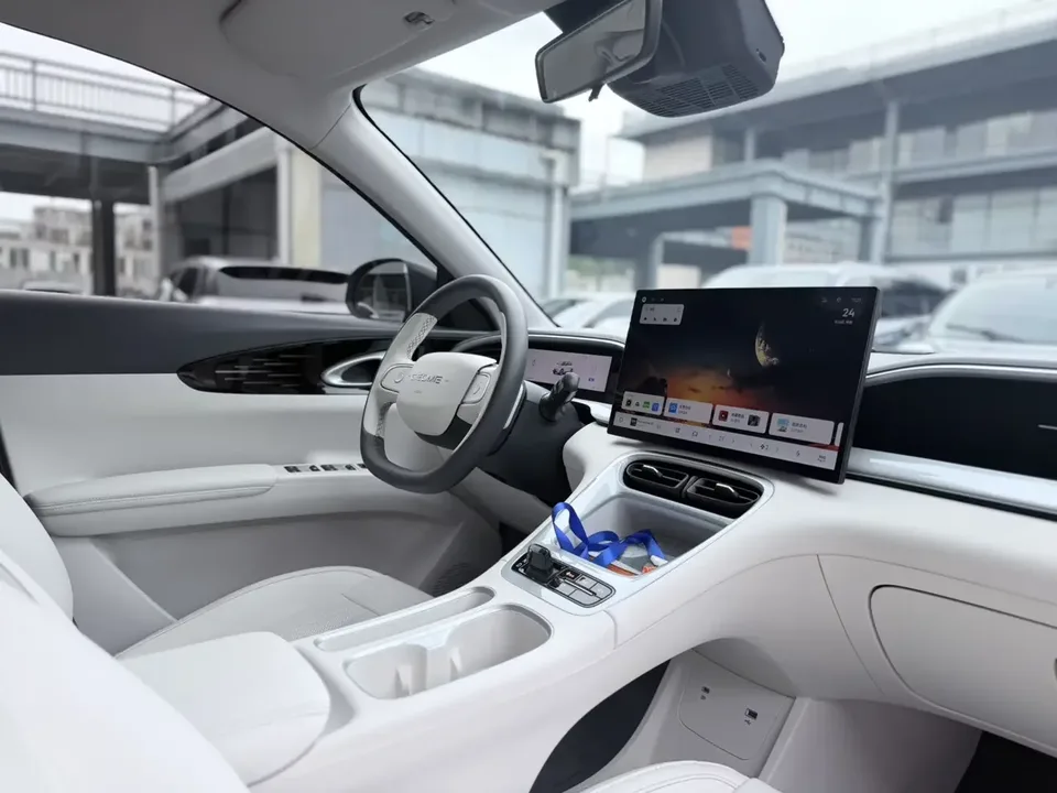 Geely Star Wish Star Wish 2025 UP 410km Explorer Edition 2025 — миниатюра 3