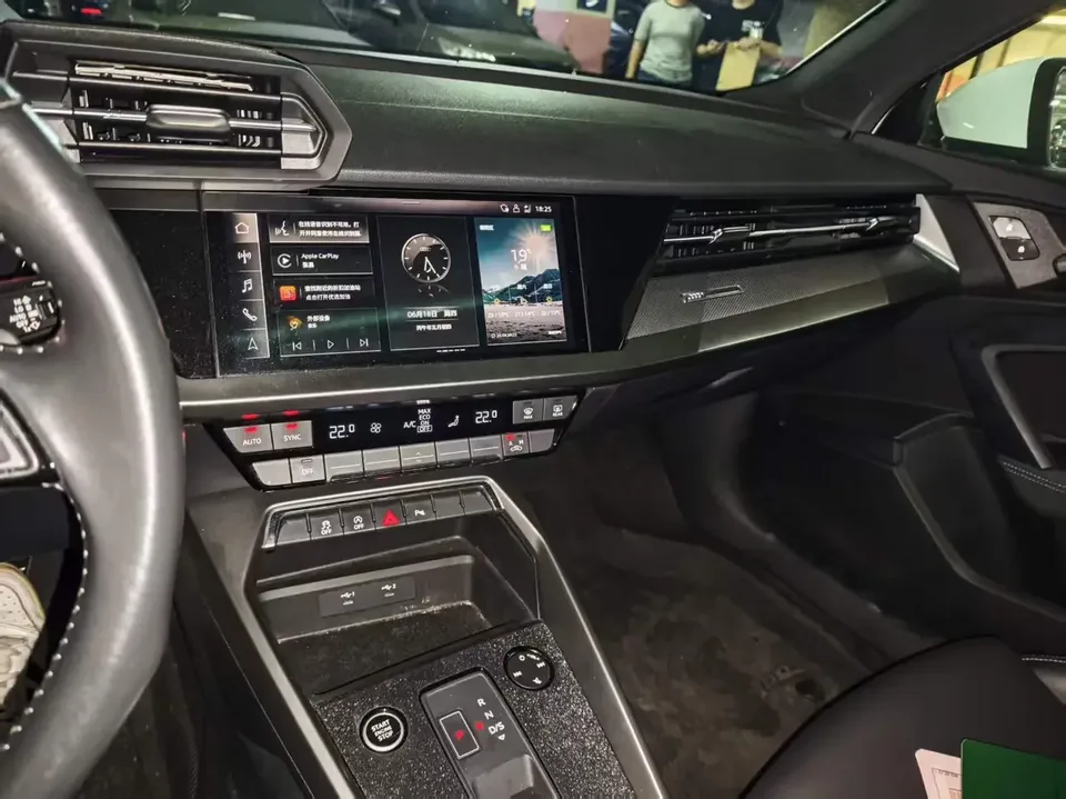 Audi A3 Audi A3 2022 Sportback 35 TFSI Stylish and sporty 2022 — thumbnail 2
