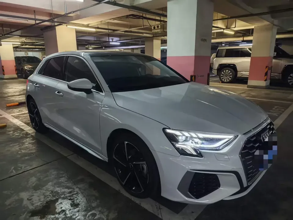Audi A3 Audi A3 2022 Sportback 35 TFSI Stylish and sporty 2022 — thumbnail 3