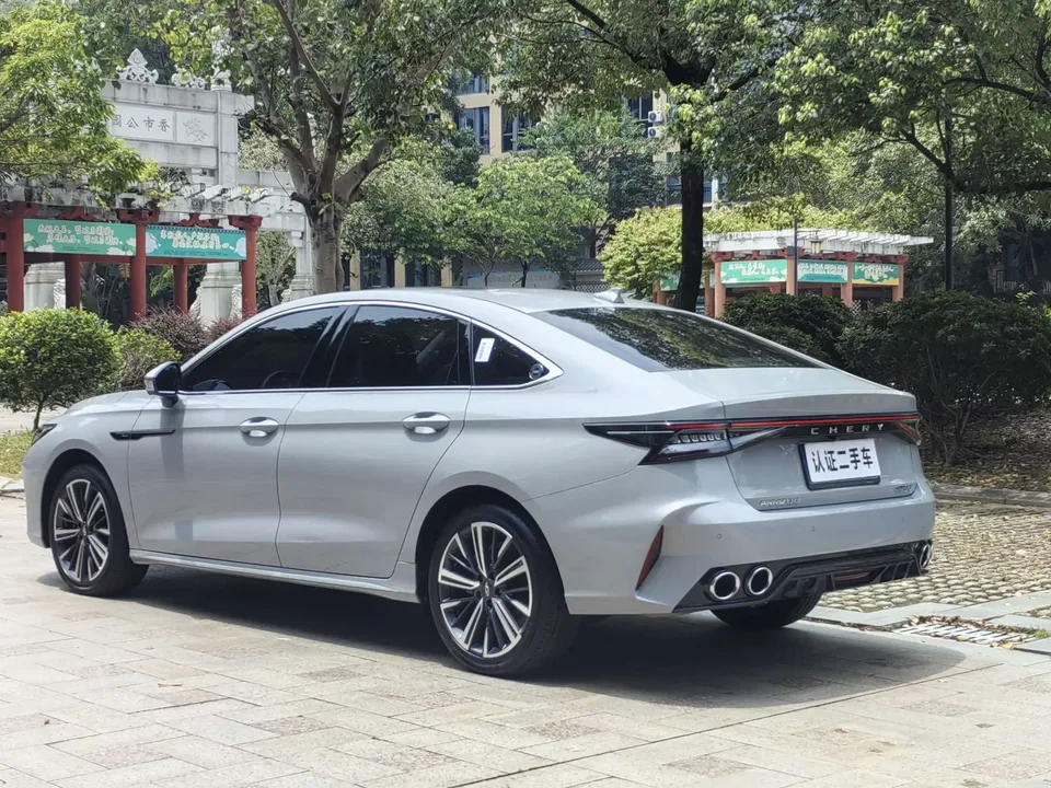 Chery Arrizo 8 Arrizo 8 2025 1.6TGDI DCT 2025 — thumbnail 2