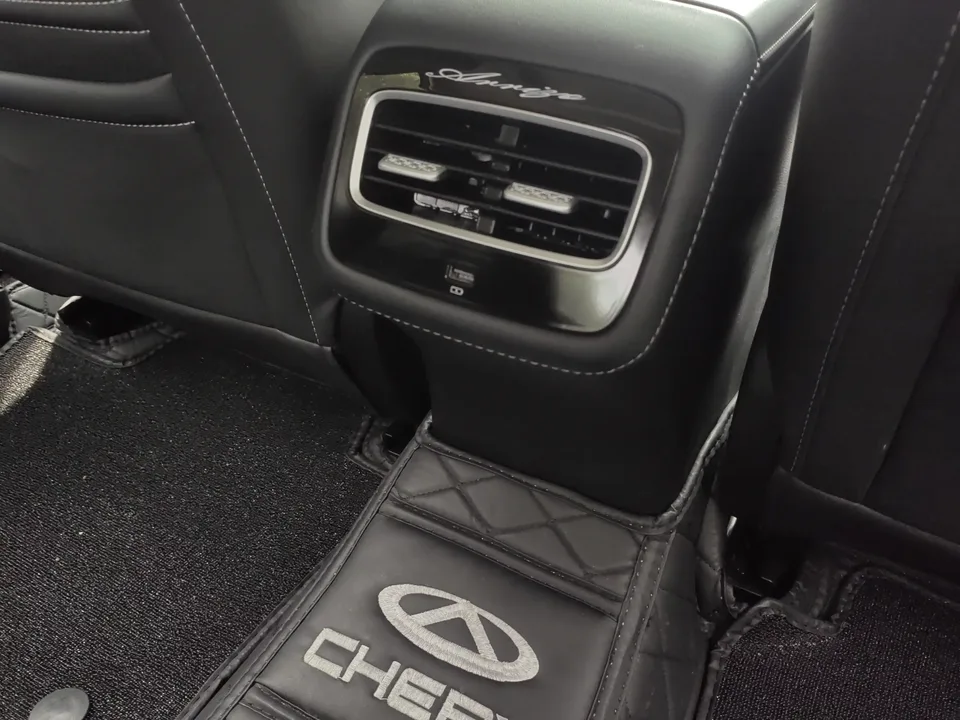 Chery Arrizo 8 Arrizo 8 2025 1.6TGDI DCT 2025 — thumbnail 4