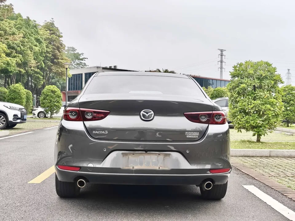 Mazda Axela Mazda3 Angkesela 2020 2.0L Automatic Elegant Edition 2022 — thumbnail 2