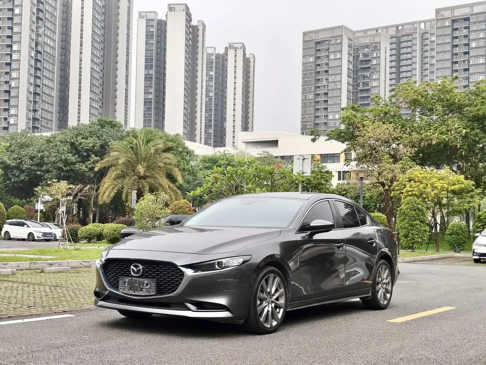 Mazda Axela Mazda3 Angkesela 2020 2.0L Automatic Elegant Edition 2022 — photo 1, buy with delivery to Moscow