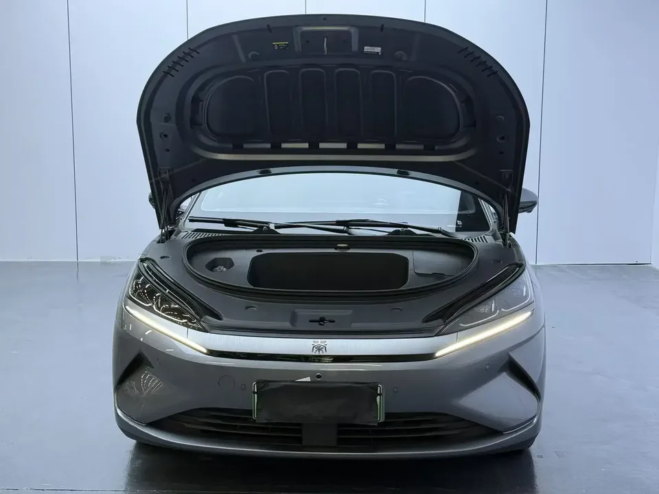 BYD Qin L EV Qin L EV 2025 470KM Leading Model 2025 — thumbnail 3