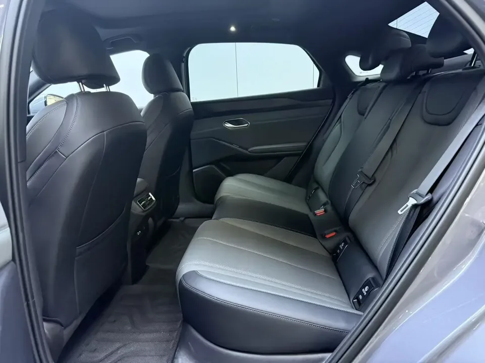 BYD Qin L EV Qin L EV 2025 470KM Leading Model 2025 — thumbnail 4