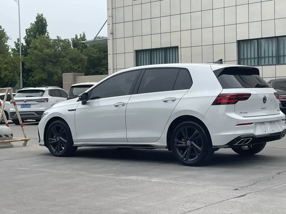 Volkswagen Golf golf 2023 280TSI DSG R-Line Lite 2023 — thumbnail 4