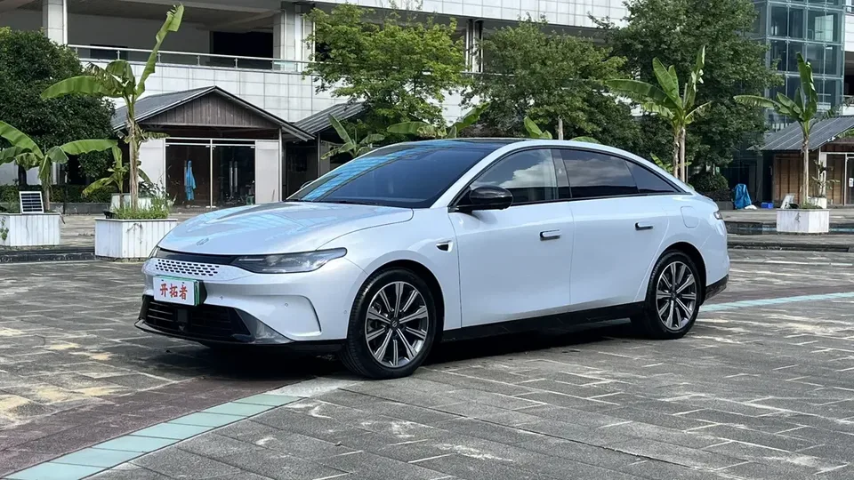 Leapmotor Zero running C01 Zero running C01 2023 Extended Range 316 Smart Edition 2023 — photo 1, buy with delivery to Moscow