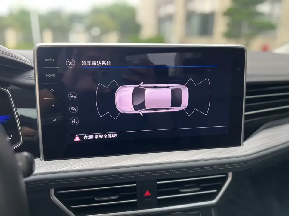 Volkswagen Sagitar Sagitar 2023 280TSI DSG Transcendence Lite 2022 — thumbnail 4