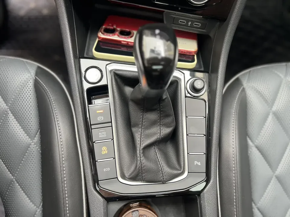 Volkswagen Sagitar Sagitar 2023 280TSI DSG Transcendence Lite 2022 — thumbnail 5