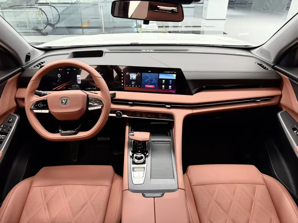 Changan CS75PLUS Changan CS75 PLUS 2023 The third generation 1.5T automatic pilot model 2023 — миниатюра 5