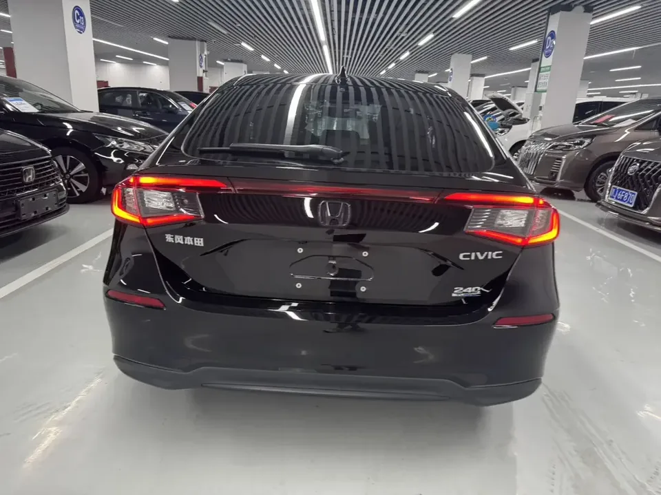 Honda CIVIC Civic 2023 HATCHBACK 240TURBO CVT Extreme Edition 2024 — thumbnail 5