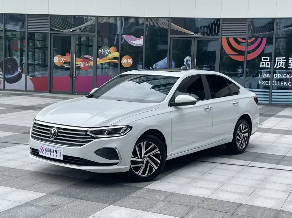 Volkswagen Lavida Lavida 2023 Modified 1.5L Automatic 5 million version 2023 — photo 1, buy with delivery to Moscow