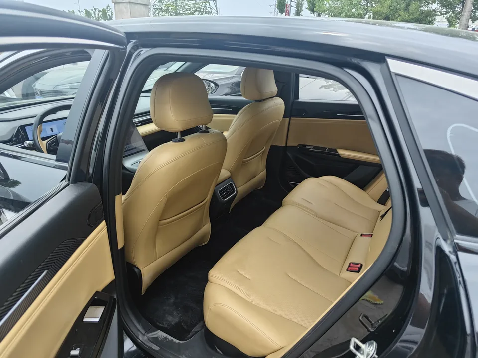 Geely Galaxy L6 Galaxy L6 2023 1.5T DHT 125km Starship 2024 — thumbnail 3