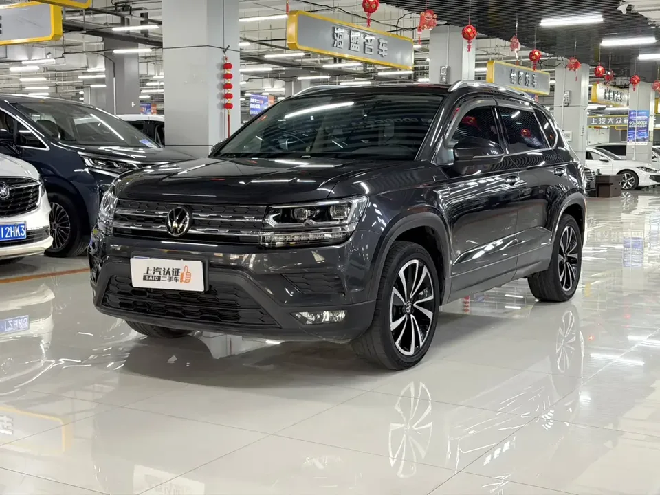 Volkswagen Tharu tuyue 2022 280TSI 2WD Deluxe Edition 2022 — photo 1, buy with delivery to Moscow