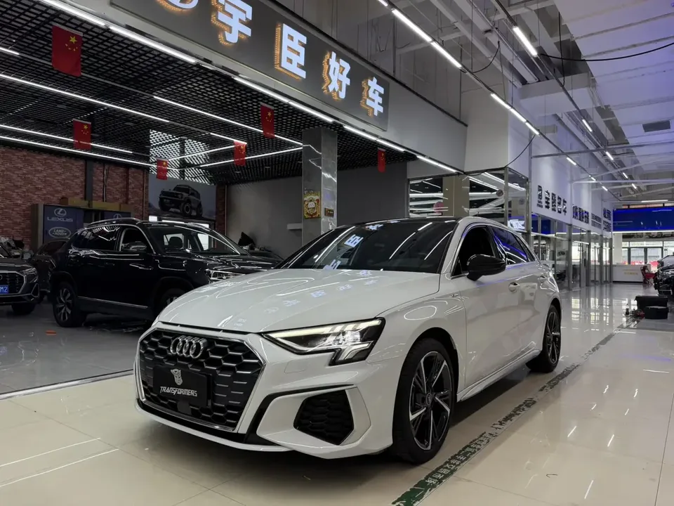 Audi A3 Audi A3 2022 Sportback 35 TFSI Stylish and sporty 2023 — photo 1, buy with delivery to Moscow