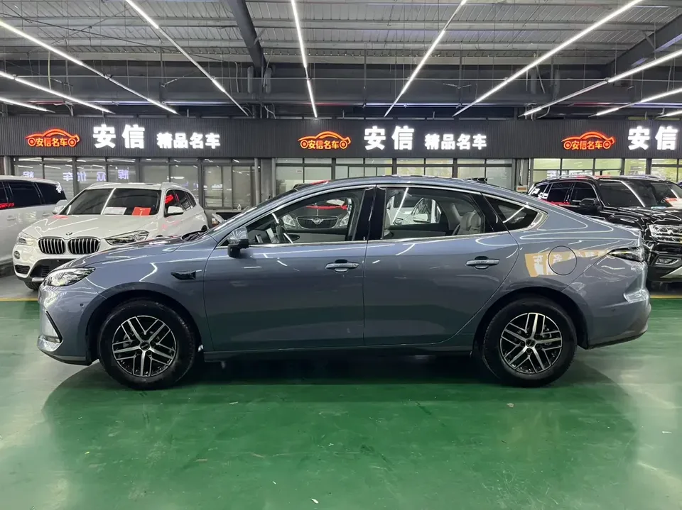 BYD Seal 05DM Seal 05DM 2025 DM-i 120KM flagship version 2025 — thumbnail 4