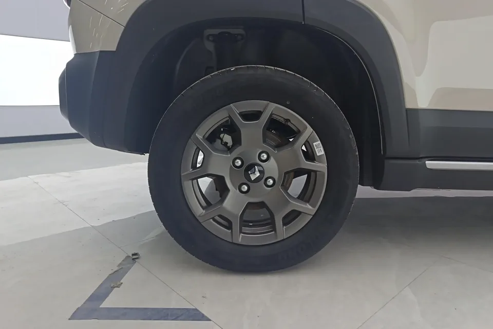 Baojun Yueya Plus Yueya Plus 2026 301km Flagship Edition 2025 — thumbnail 3