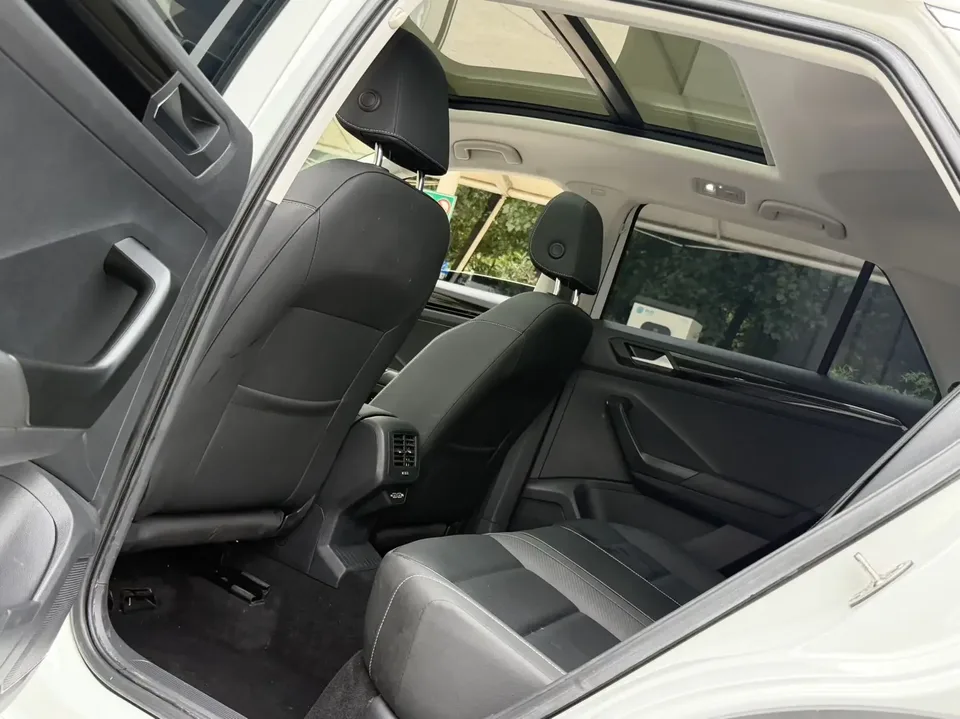 Volkswagen T-Roc TANG 2022 280TSI DSG 2WD Comfort PLUS 2022 — thumbnail 4