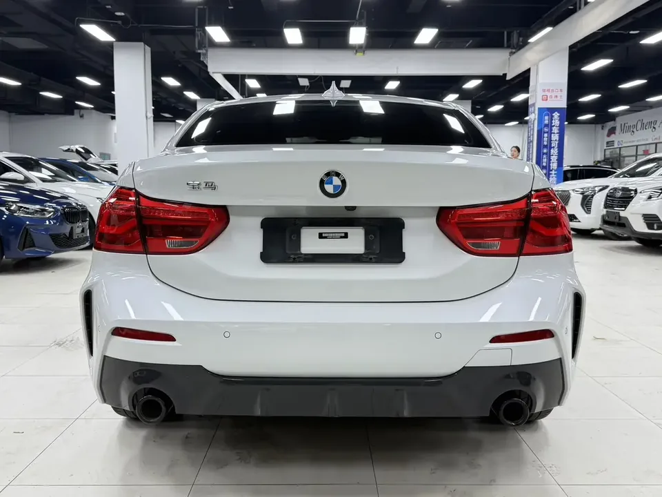 BMW 1 Series BMW 1 Series 2021 120i M Sport Night Edition 2022 — thumbnail 2