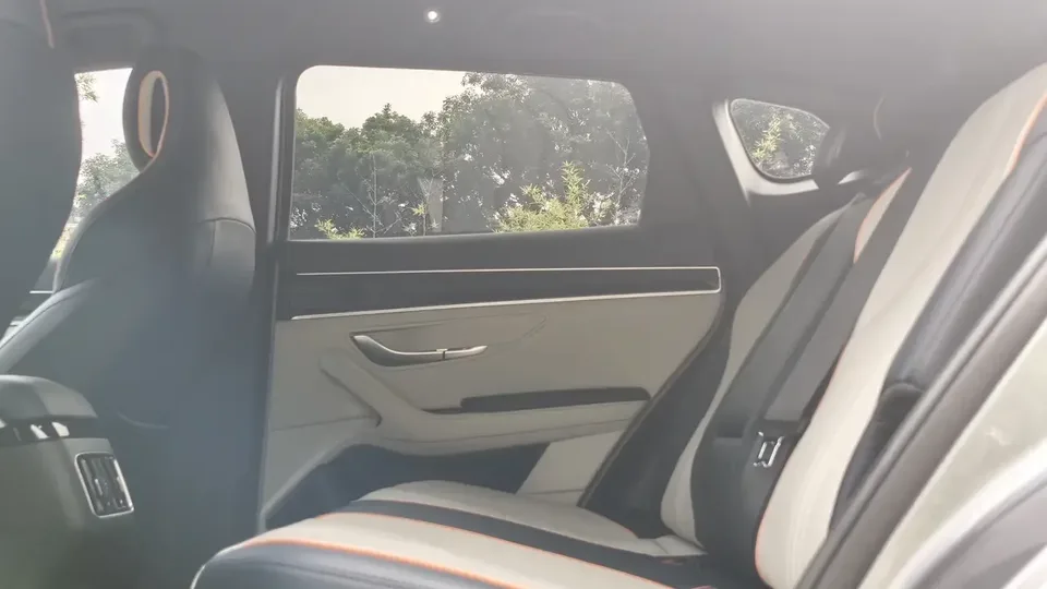 BYD Song PLUS DM Song PLUS DM 2021 DM-i 110KM 2WD Flagship PLUS 2023 — thumbnail 4