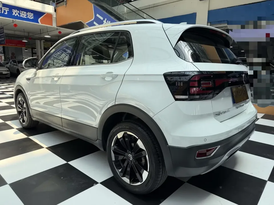 Volkswagen Explore the shadows Explore the shadows 2021 1.5L Automatic Smart Link Edition 2022 — thumbnail 2