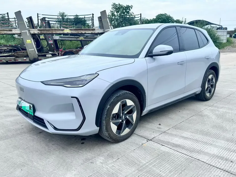 Geely Galaxy E5 Galaxy E5 2024 530km long-distance version 2024 — photo 1, buy with delivery to Moscow