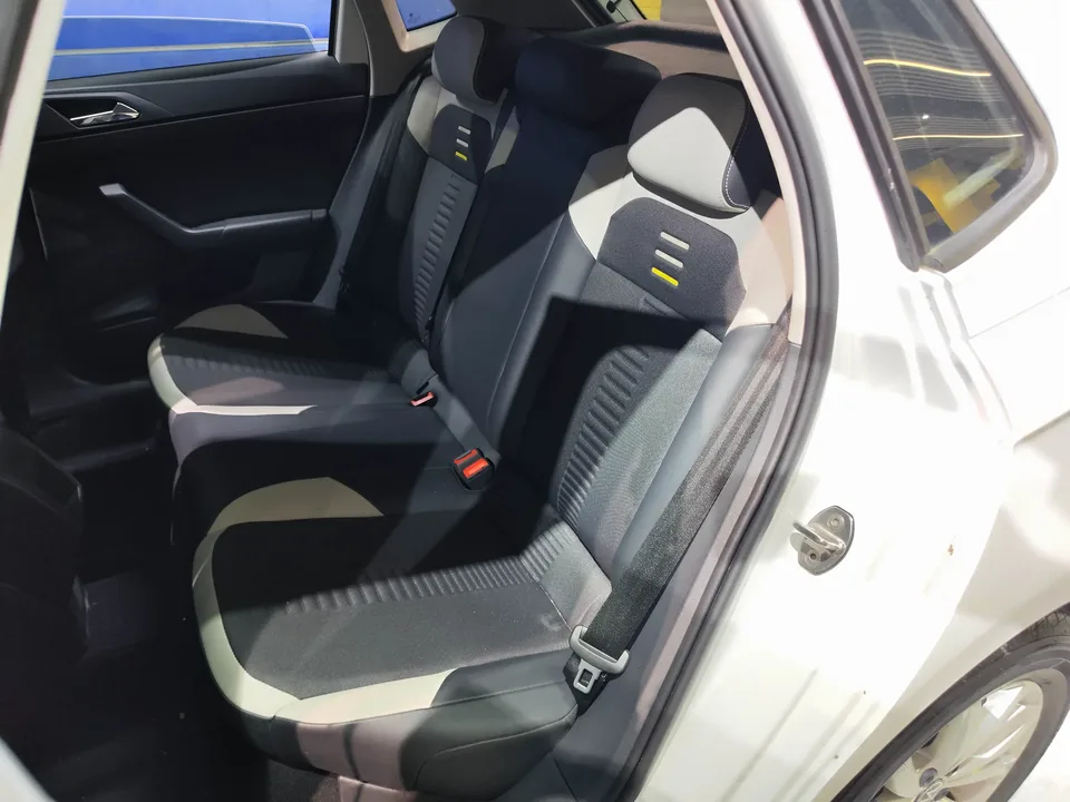 Volkswagen Polo Polo 2023 Modified Plus 1.5L Automatic Colorful Technology Edition 2023 — thumbnail 3