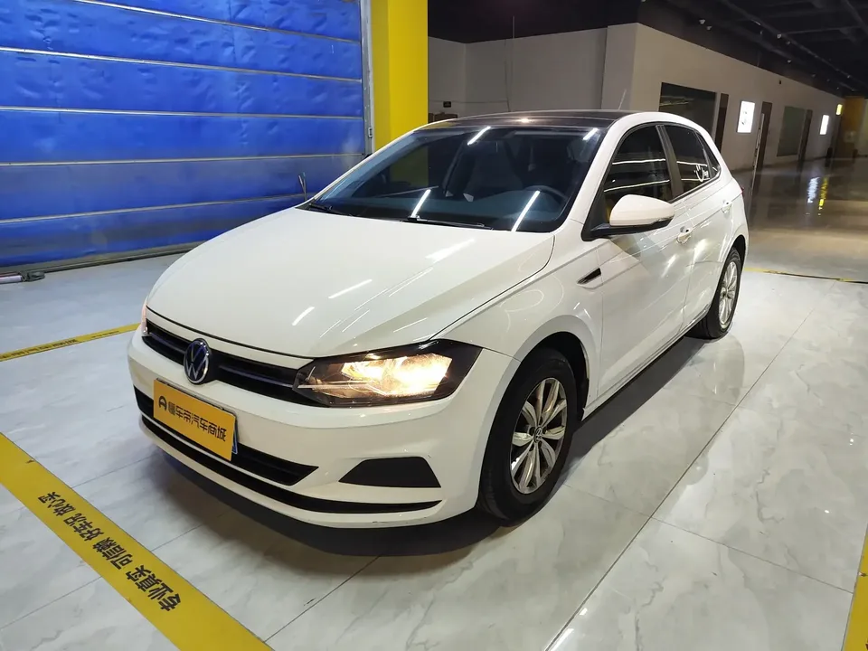 Volkswagen Polo Polo 2023 Modified Plus 1.5L Automatic Colorful Technology Edition 2023 — photo 1, buy with delivery to Moscow
